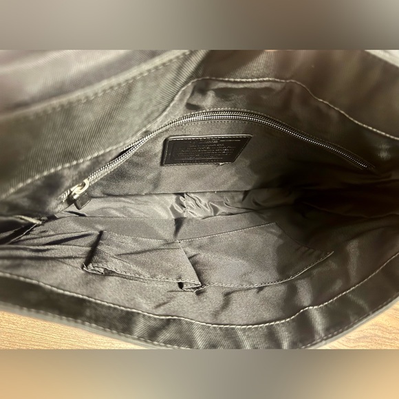 Coach Voyager Black Nylon Messenger Bag / Shoulder Laptop Bag - Picture 8 of 13